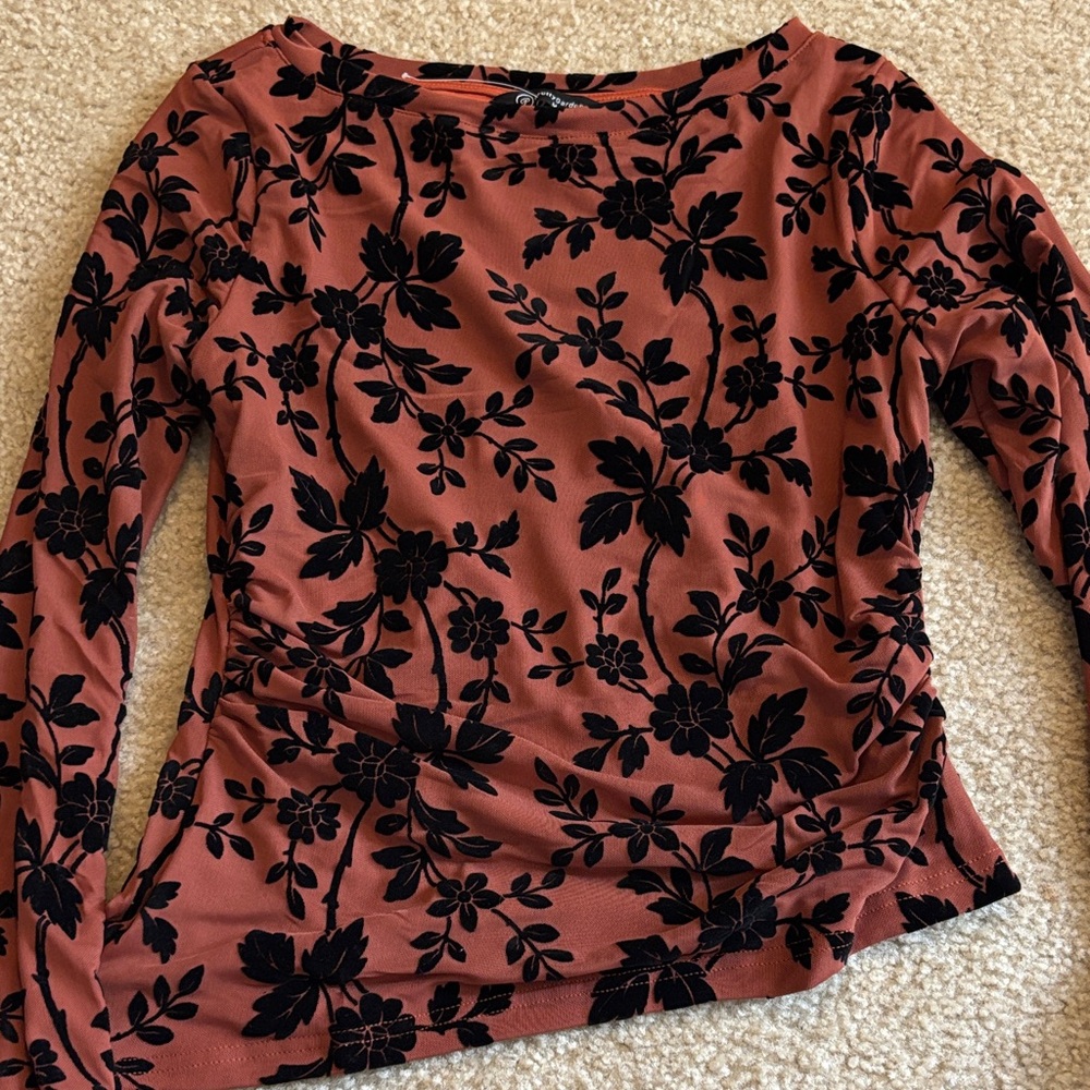 Elegant Floral Long Sleeve Top in Terracotta and Black